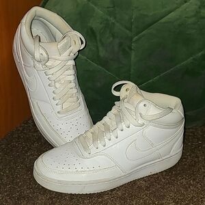 Women's Nike Court Vision Sz8